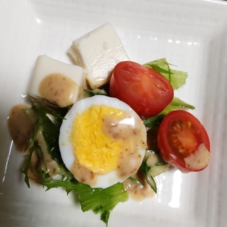 豆腐と卵のサラダ